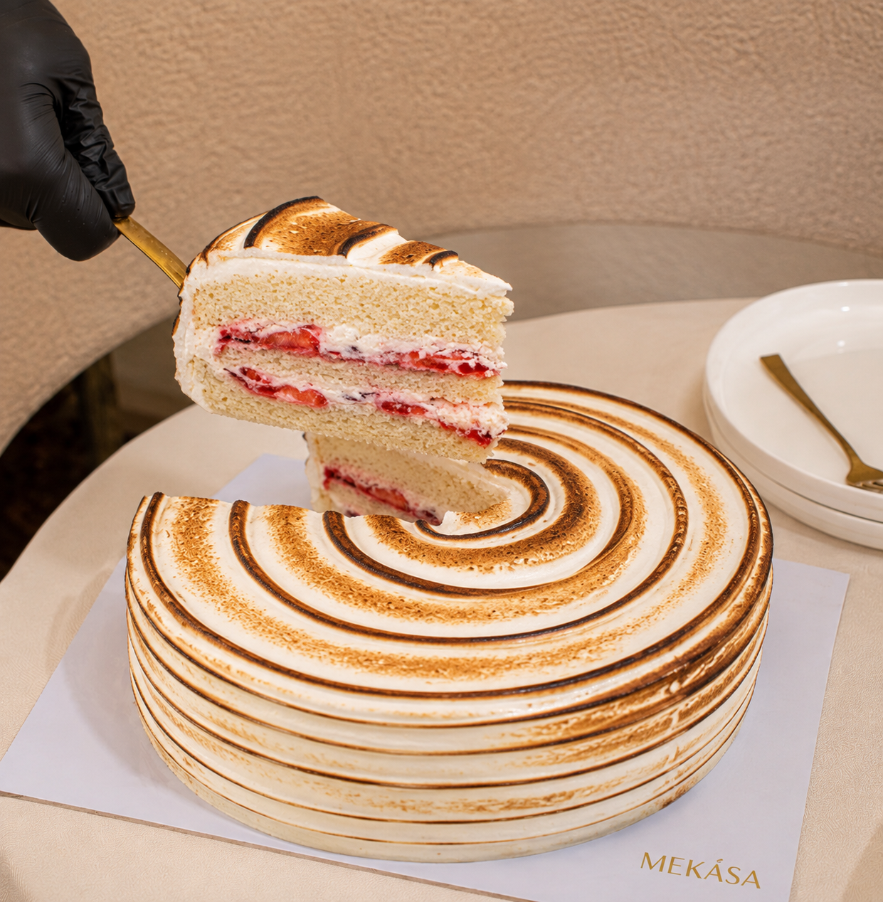 Strawberry whole cake