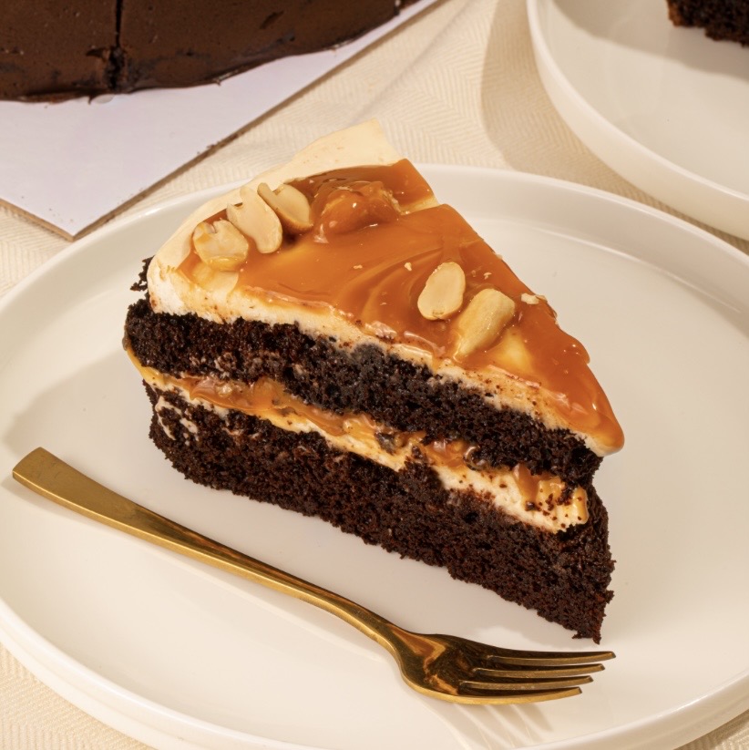 Caramel Crunch cake